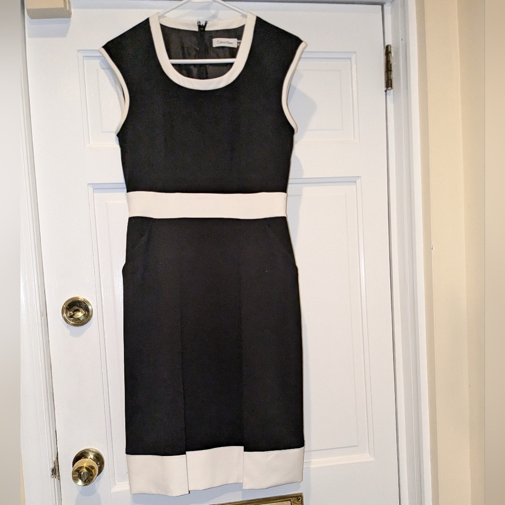 🌞Calvin Klein EUC black-and-white colorblock dress-- with pockets!